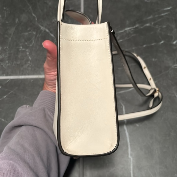 Coach Mini Cashin Tote - Picture 12 of 15